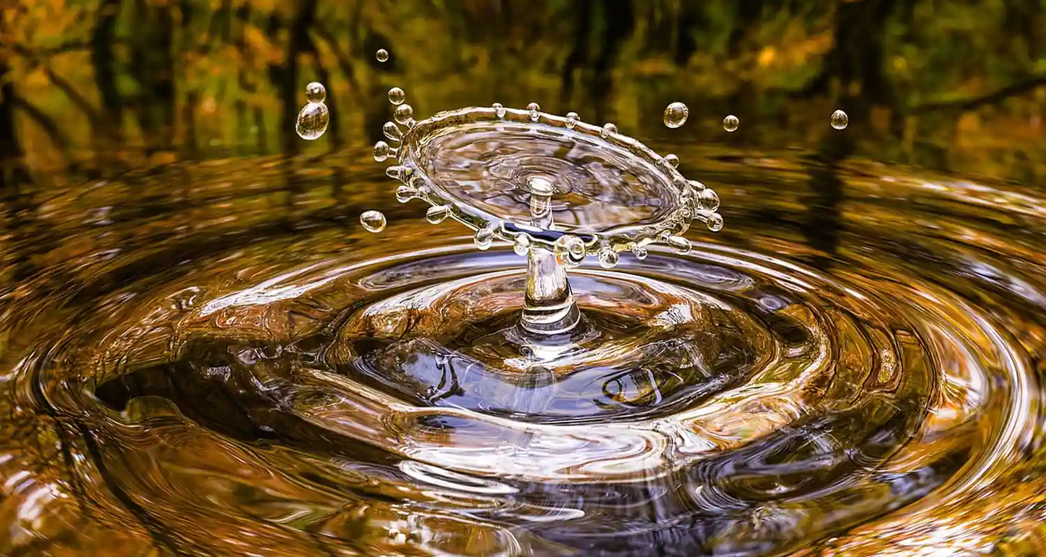 Come Trasformare Acqua Contaminata in Idrogeno Pulito e Acqua Potabile